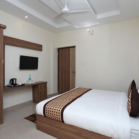Hotel Kss Inn Doiwala Екстер'єр фото
