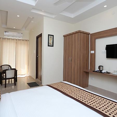 Hotel Kss Inn Doiwala Екстер'єр фото