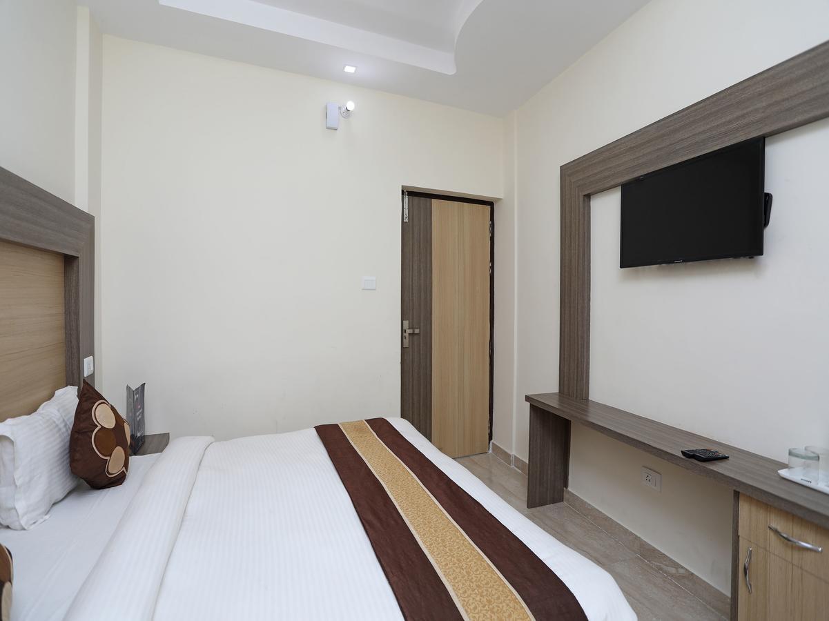 Hotel Kss Inn Doiwala Екстер'єр фото