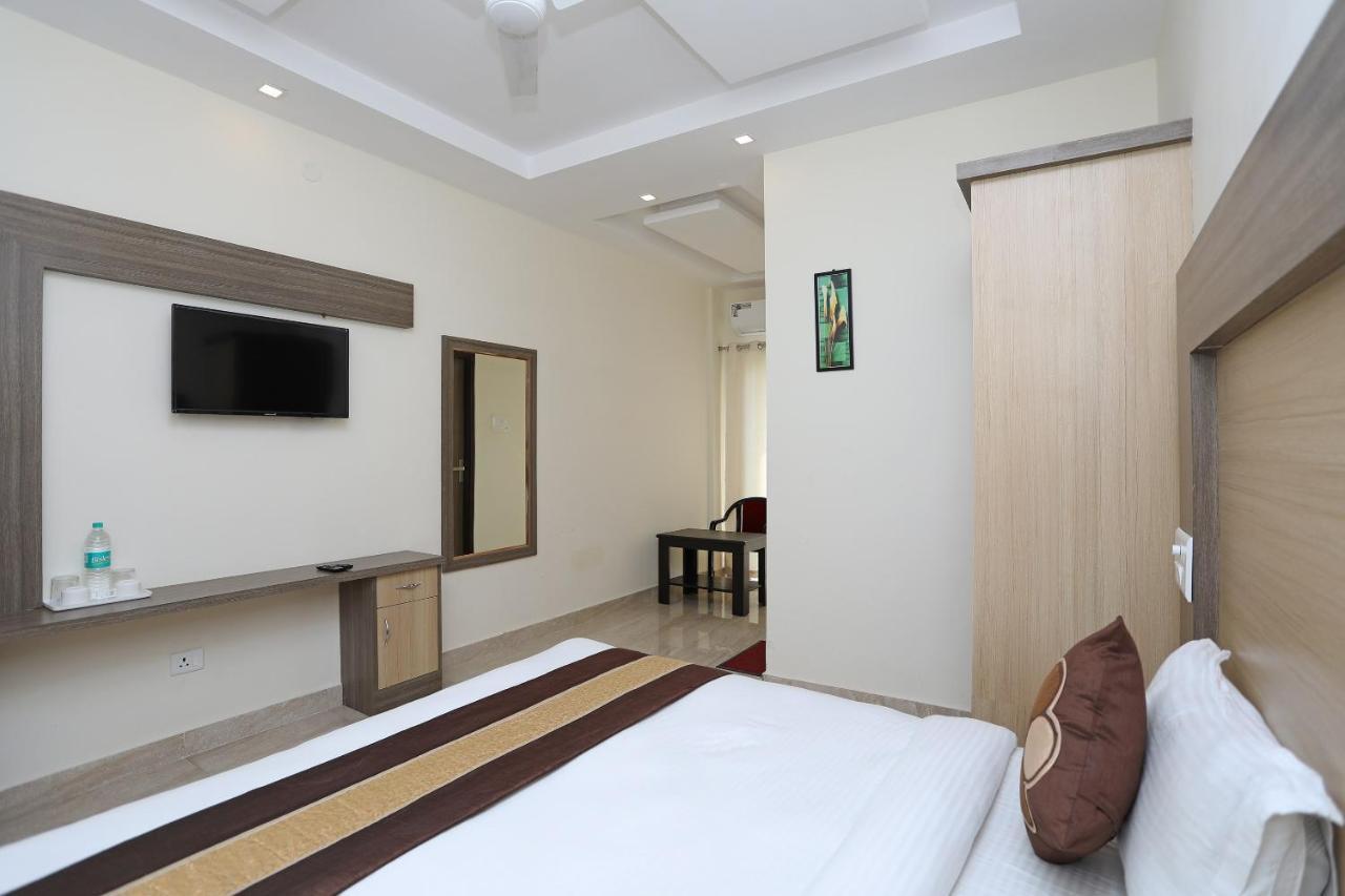 Hotel Kss Inn Doiwala Екстер'єр фото